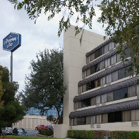 H I Express & Suites San Antonio Medical-Six Flags Екстер'єр фото